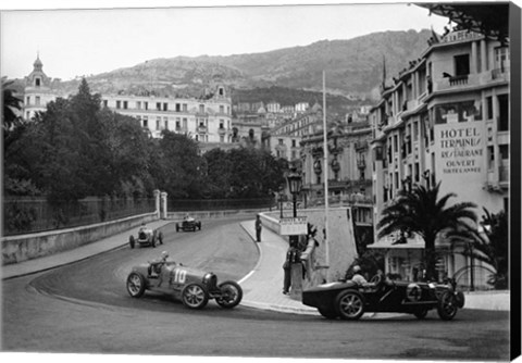 Framed Passing at the 1932 Monaco Grand Prix Print