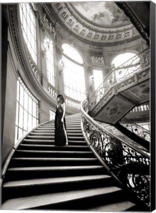 Framed Femme sur l&#39;escalier Print