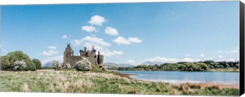 Framed Kilchurn Castle Print
