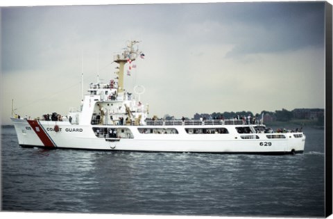Framed US Coast Guard Cruiser Decisive WMEC-529 Print
