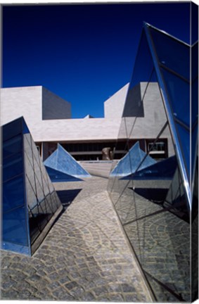 Framed Sculptures in front of an art museum, National Gallery Of Art, Washington DC, USA Print