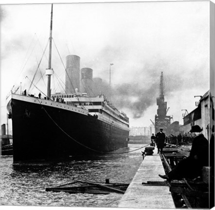 Framed Titanic at the docks of Southampton Print