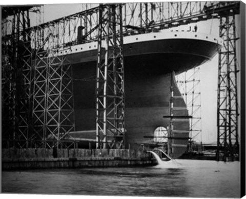 Framed Titanic Constructed at the Harland and Wolff Shipyard in Belfast Photo Print