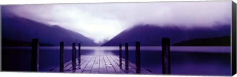 Framed Serene Dock I - grande Print