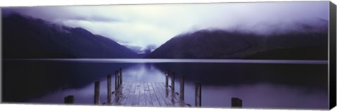 Framed Serene Dock II - grande Print