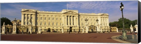 Framed Facade of a palace, Buckingham Palace, London, England Print