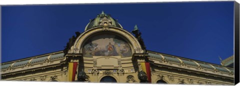 Framed Low Angle View of the Municipal House, Prague, Czech Republic Print