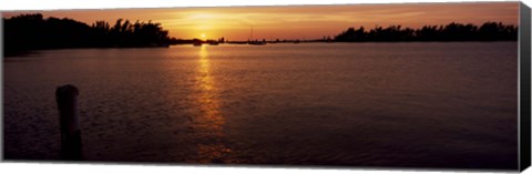 Framed Sunrise over the sea, Bermuda Print