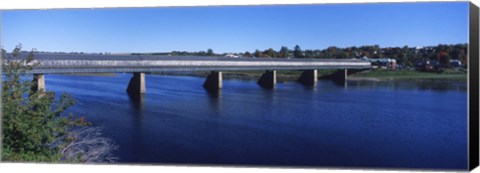 Framed Hartland Bridge, world&#39;s longest covered bridge across the Saint John&#39;s River, Hartland, New Brunswick, Canada Print