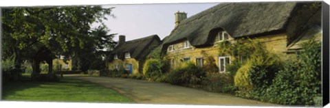 Framed Cottage in a village, Hidcote Bartrim, Gloucestershire, England Print