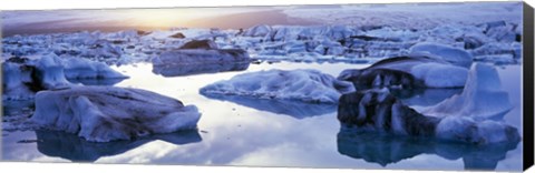 Framed Icebergs on Jokulsarlon lagoon, Vatnajokull Glacier, Iceland. Print