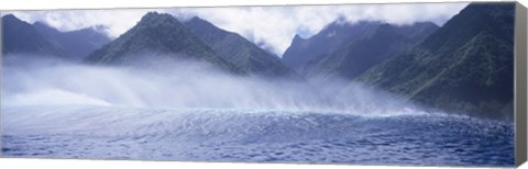 Framed Rolling waves and mountains, Tahiti, French Polynesia Print