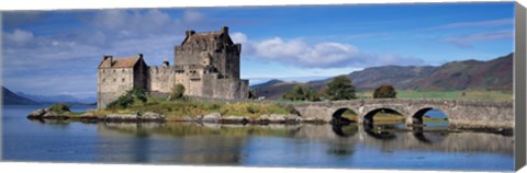 Framed Castle on an island, Eilean Donan, Loch Duich, Dornie, Highlands Region, Scotland Print