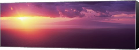 Framed Sunset over the pacific ocean, Hawaii Print