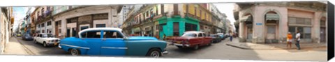 Framed 360 degree view of old cars on a street, Havana, Cuba Print