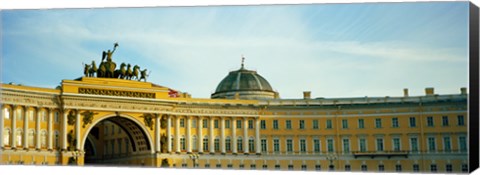 Framed Low angle view of a building, General Staff Building, State Hermitage Museum, Palace Square, St. Petersburg, Russia Print