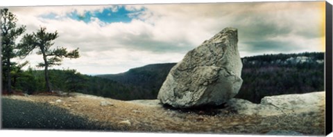Framed Boulder along the Gertrude's Nose, Minnewaska State Park, Catskill Mountains, New York State, USA Print