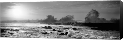 Framed Waves breaking on rocks in the ocean in black and white, Oahu, Hawaii Print