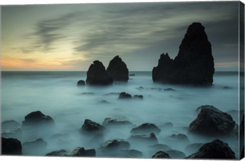 Framed Rodeo Beach II Print