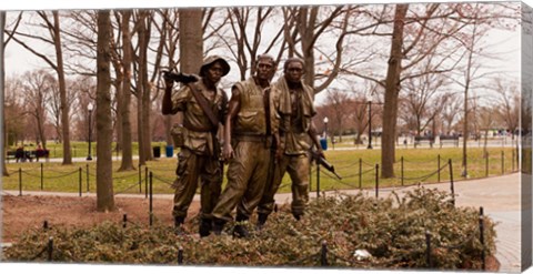 Framed Three Soldiers bronze statues at The Mall, Washington DC, USA Print