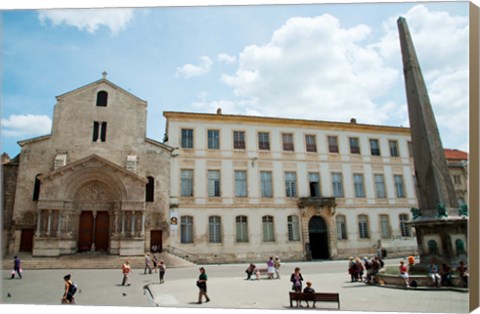 Framed Tourists outside the Church of St. Trophime, Place de La Republique, Arles, Bouches-Du-Rhone, Provence-Alpes-Cote d&#39;Azur, France Print