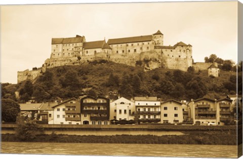 Framed Castle at the waterfront, Burghausen Castle, Salzach River, Burghausen, Bavaria, Germany Print