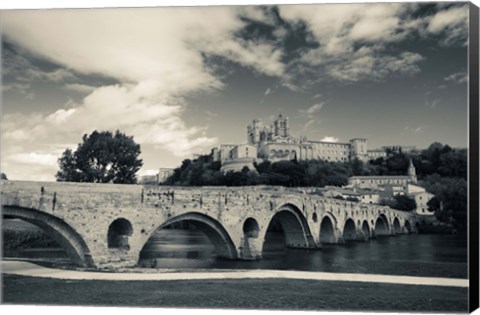 Framed Pont Vieux bridge with Cathedrale Saint-Nazaire in the background, Beziers, Herault, Languedoc-Roussillon, France Print