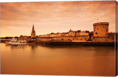 Framed Tour de la Lanterne and Tour de la Chaine towers, La Rochelle, Charente-Maritime, Poitou-Charentes, France Print