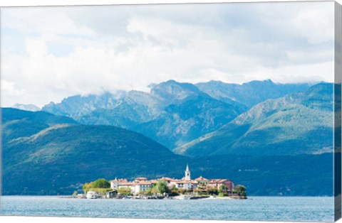 Framed Isola dei Pescatori, Stresa, Lake Maggiore, Piedmont, Italy Print