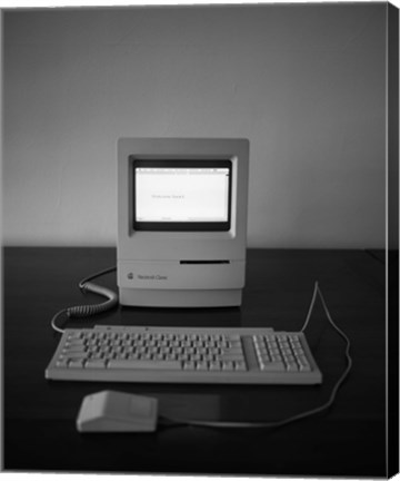 Framed Apple Macintosh Classic desktop PC (black and white) Print