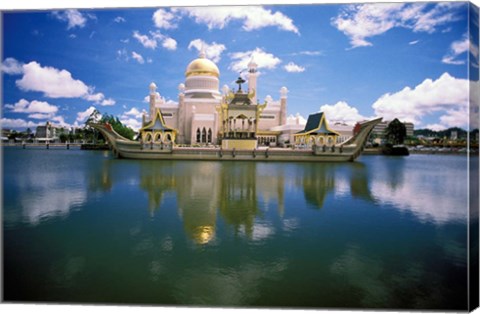 Framed Brunei, Sultan Omar Ali Saifuddin Mosque Print