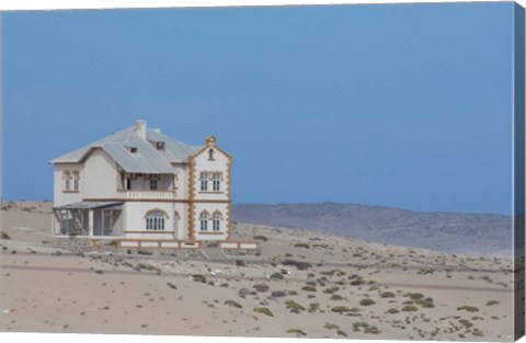 Framed Namibia, Kolmanskop, diamond mining ghost town Print