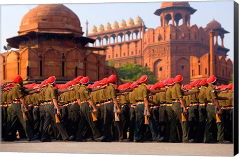 Framed Indian Army soldiers march in formation, New Delhi, India Print