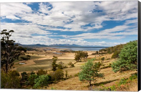 Framed Great Oyster Bay, Freycinet, Tasmania, Australia Print