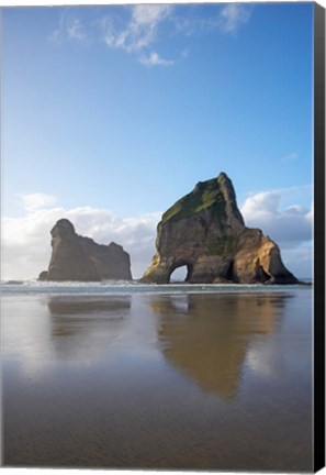 Framed Rock Formation, Archway Island, South Island, New Zealand (vertical) Print