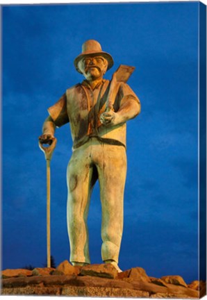 Framed Gumdigger Statue, Dargaville, North Island, New Zealand Print