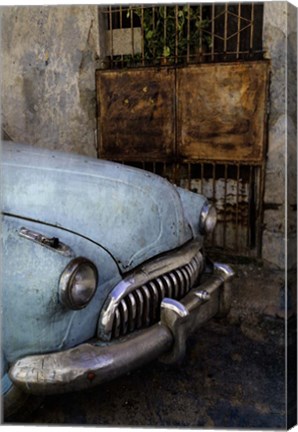 Framed Front of 1950&#39;s era car in front of gate, Havana, Cuba Print