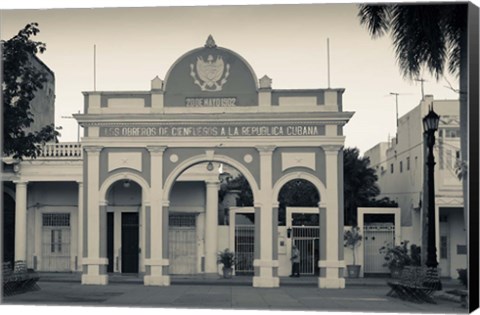 Framed Cuba, Parque Jose Marti, Arco de Triunfo Print