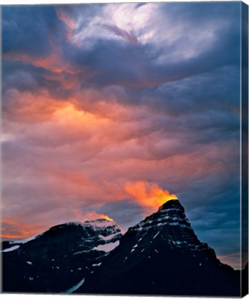 Framed Alberta, Mt Chephren, Sunset light in Banff NP Print