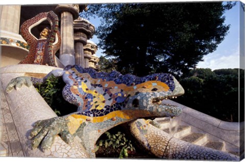 Framed Lizard Mosaic in Parc Guell, Barcelona, Spain Print