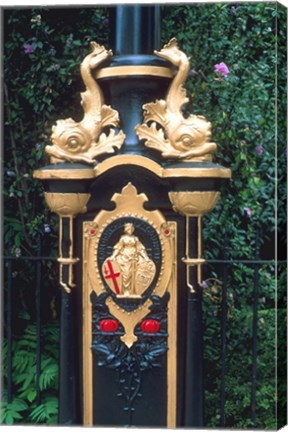 Framed Lamp Post Along the Thames in London, England Print