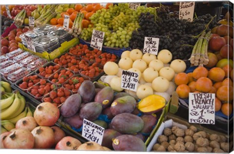 Framed Market Stalls, Portobello Road, London, England Print