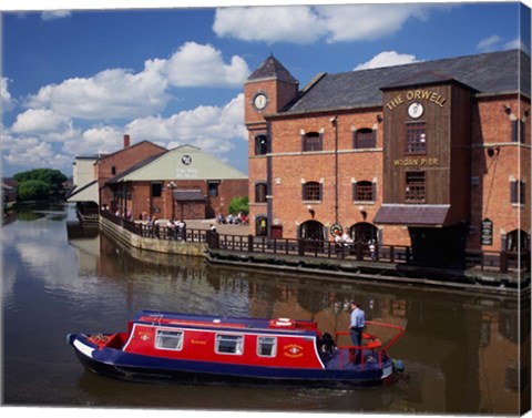 Framed Wigan Pier, Lancashire, England Print