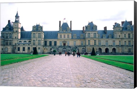 Framed Fontainebleau Palace, France Print