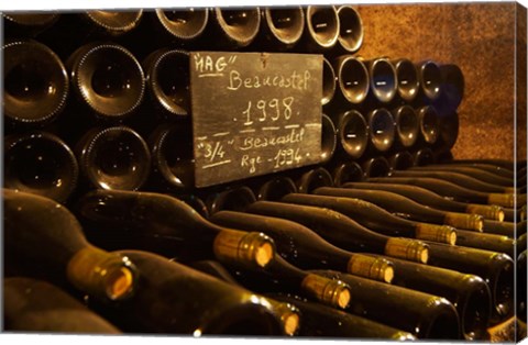 Framed Winery, Bottle 1998, Chateau de Beaucastel Print