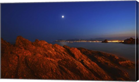 Framed La Bocca Print