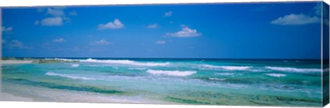 Framed Waves in Cancun, Mexico Print