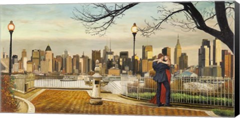 Framed Lovers in New York Print