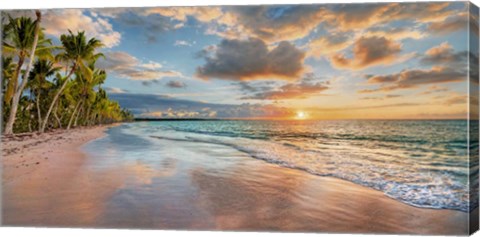 Framed Beach in Maui, Hawaii, at sunset Print