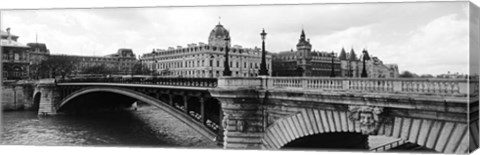 Framed Pont Notre-Dame over Seine River, Palais de Justice, La Conciergerie, Paris, France Print